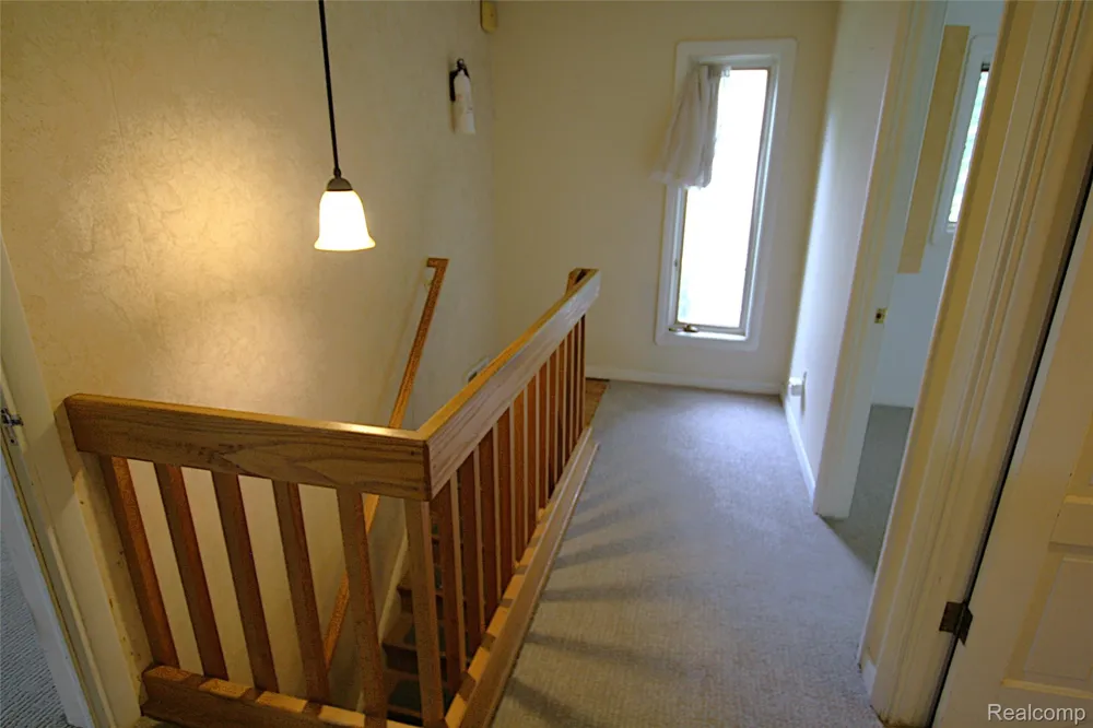 614 Hickory Street Fenton City, MI 48430