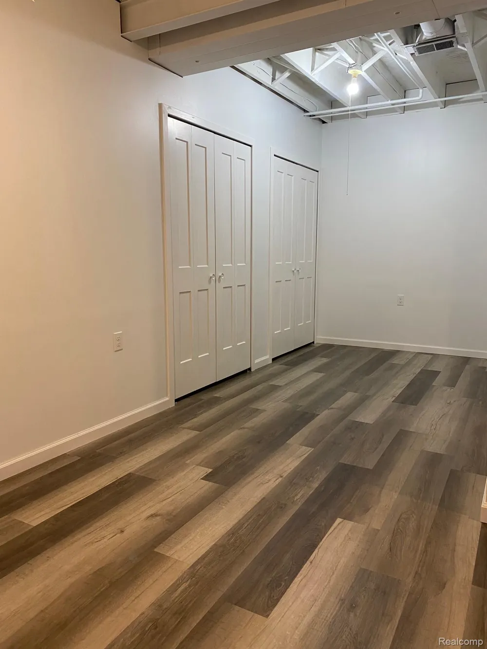 350 W. Brown Street Birmingham City, MI 48009