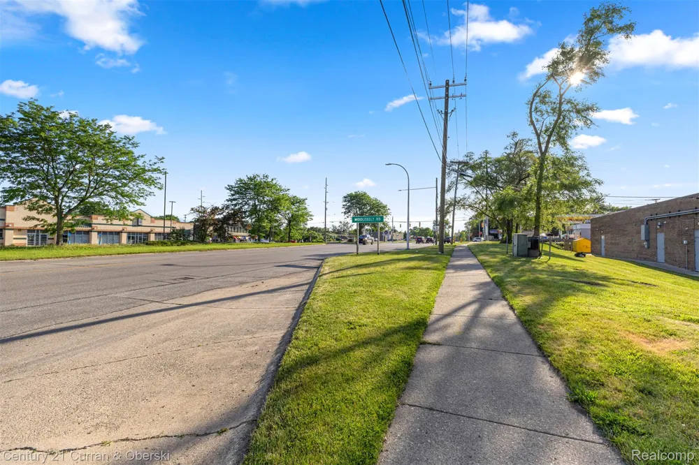 8028 Middlebelt Road Westland City, MI 48185