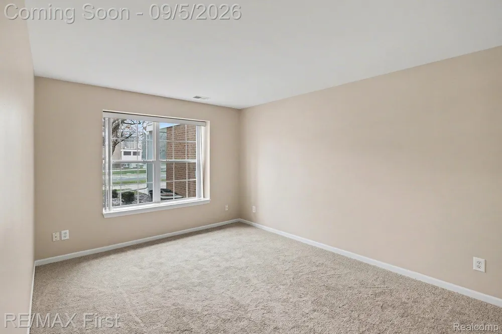 46124 Allenton Drive Macomb Township, MI 48044