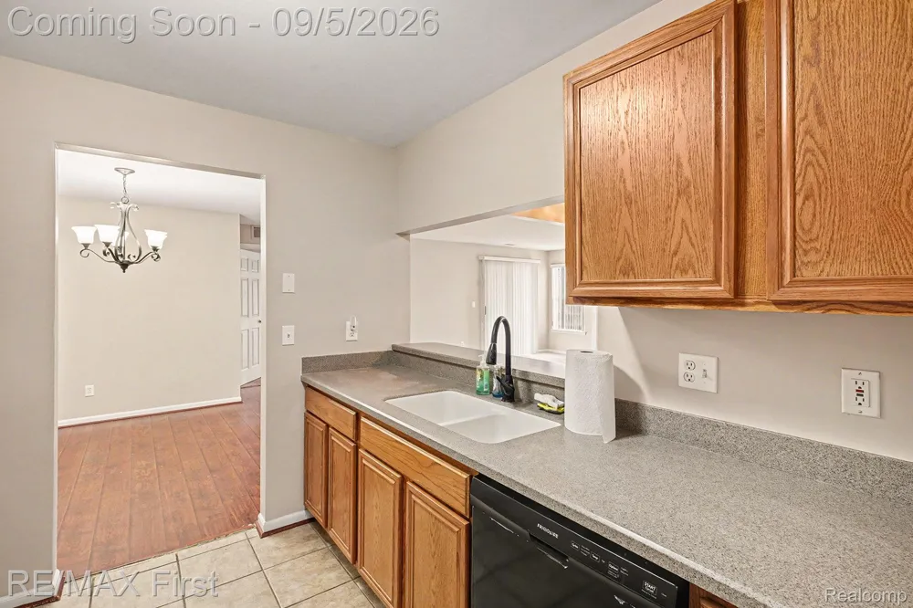 46124 Allenton Drive Macomb Township, MI 48044