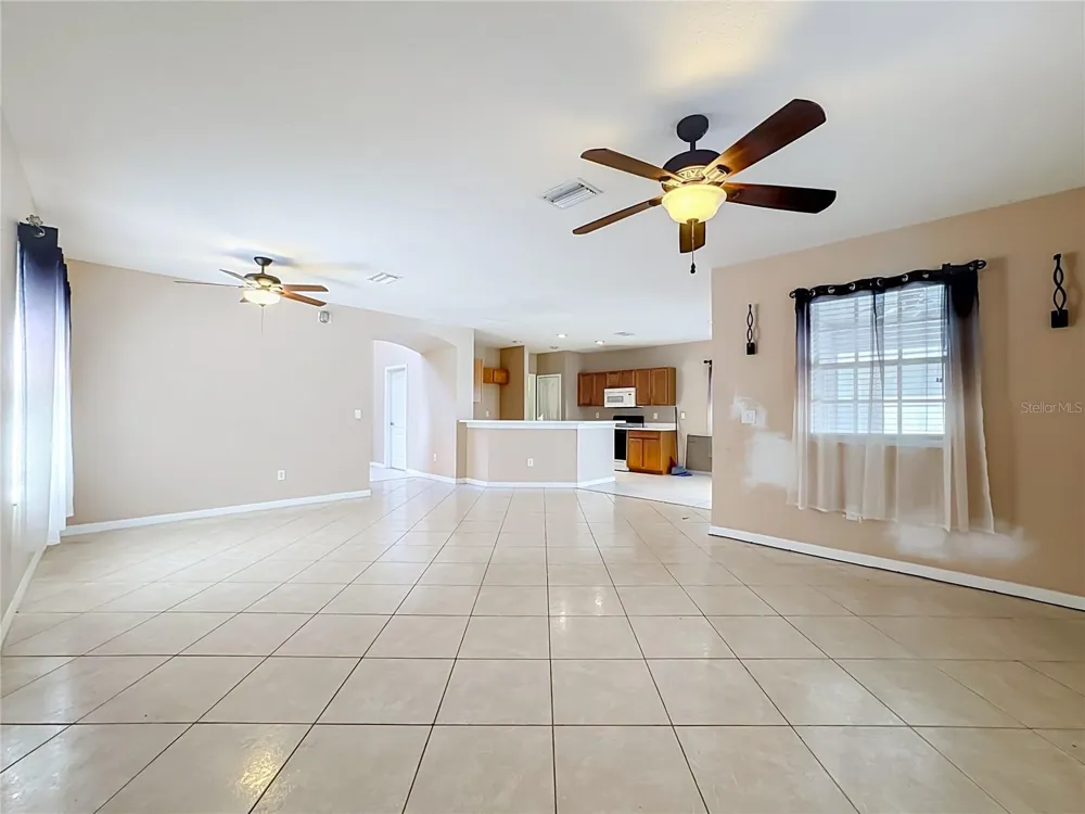 7931 CARRIAGE POINTE DRIVE Gibsonton, FL 33534