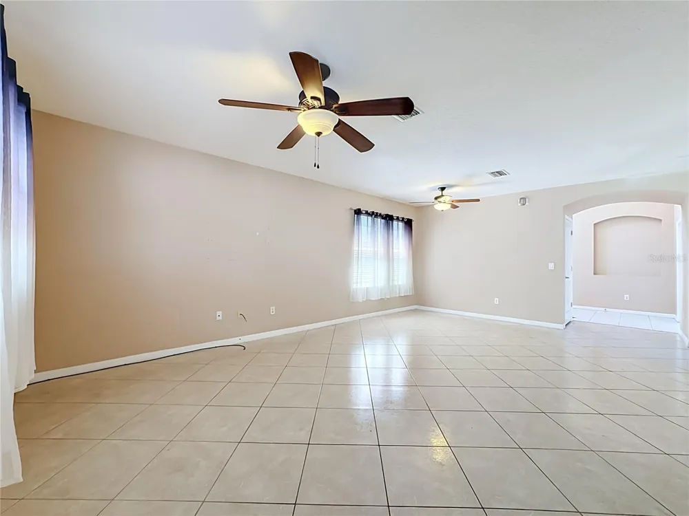 7931 CARRIAGE POINTE DRIVE Gibsonton, FL 33534