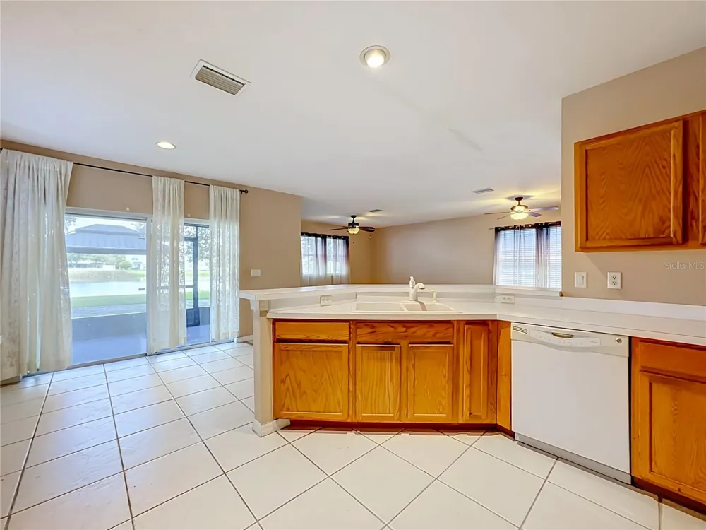 7931 CARRIAGE POINTE DRIVE Gibsonton, FL 33534