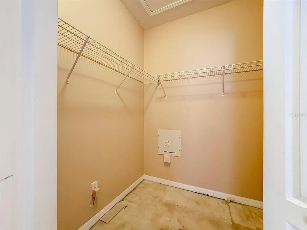 7931 CARRIAGE POINTE DRIVE Gibsonton, FL 33534
