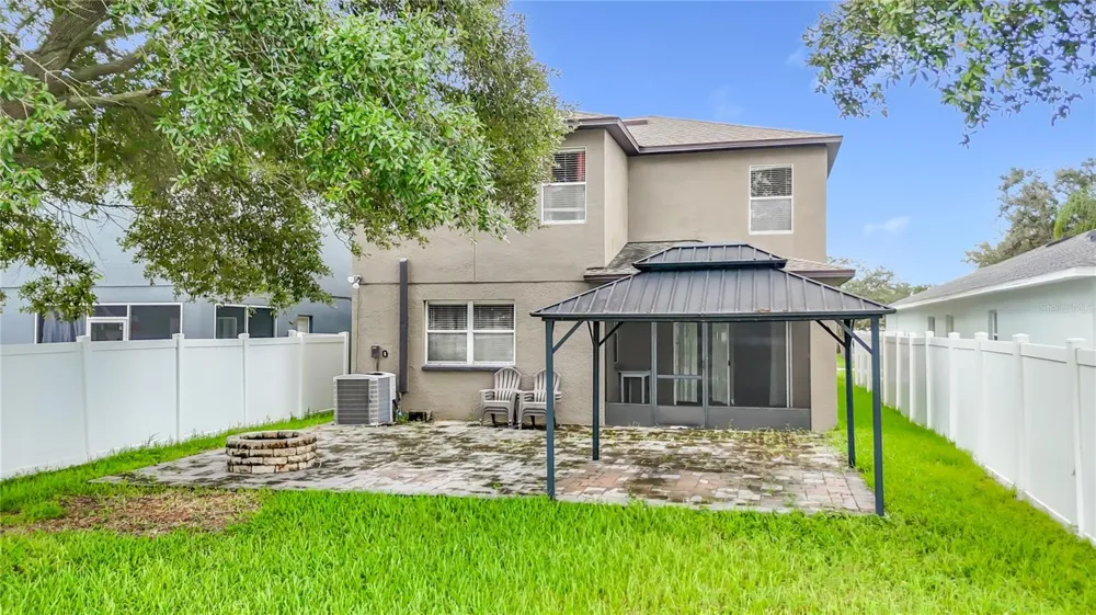 7931 CARRIAGE POINTE DRIVE Gibsonton, FL 33534