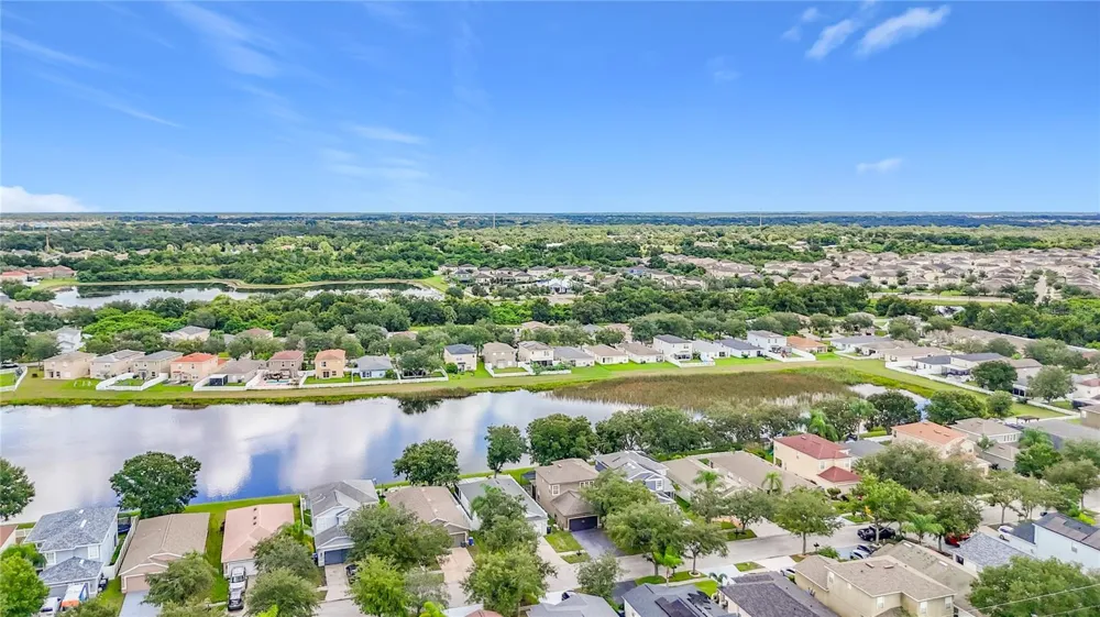 7931 CARRIAGE POINTE DRIVE Gibsonton, FL 33534