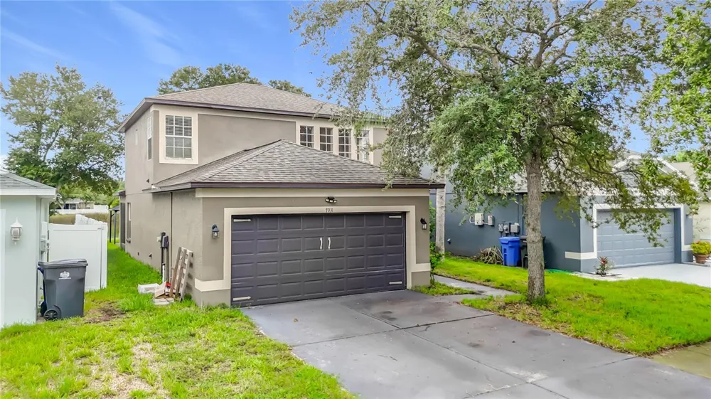 7931 CARRIAGE POINTE DRIVE Gibsonton, FL 33534