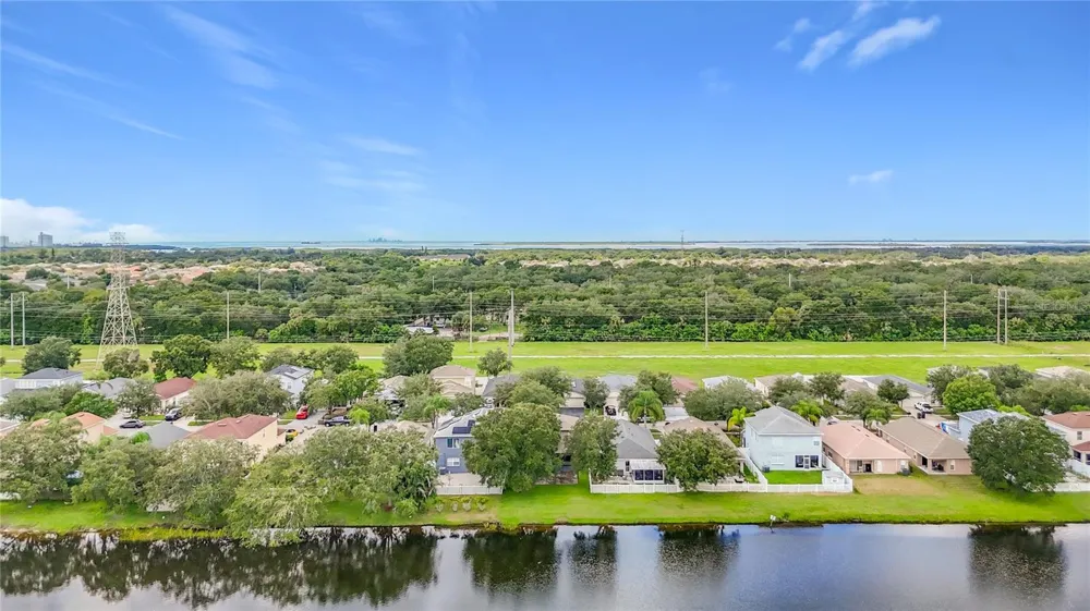 7931 CARRIAGE POINTE DRIVE Gibsonton, FL 33534
