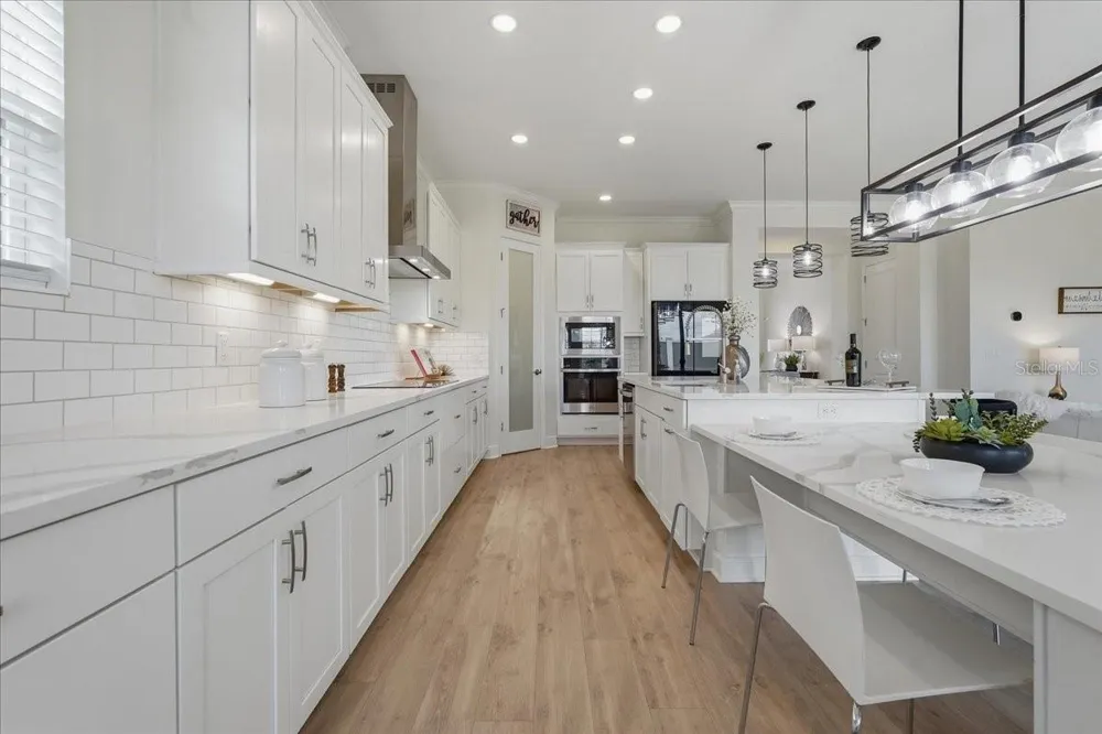 11232 RUSTIC TIMBER LOOP San Antonio, FL 33576