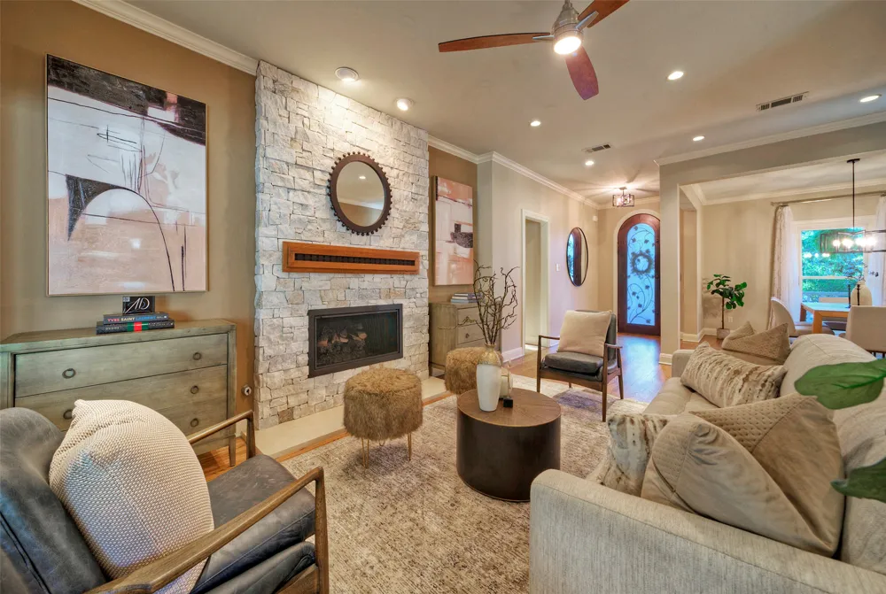 16807 Trail Of The Woods Austin, TX 78734