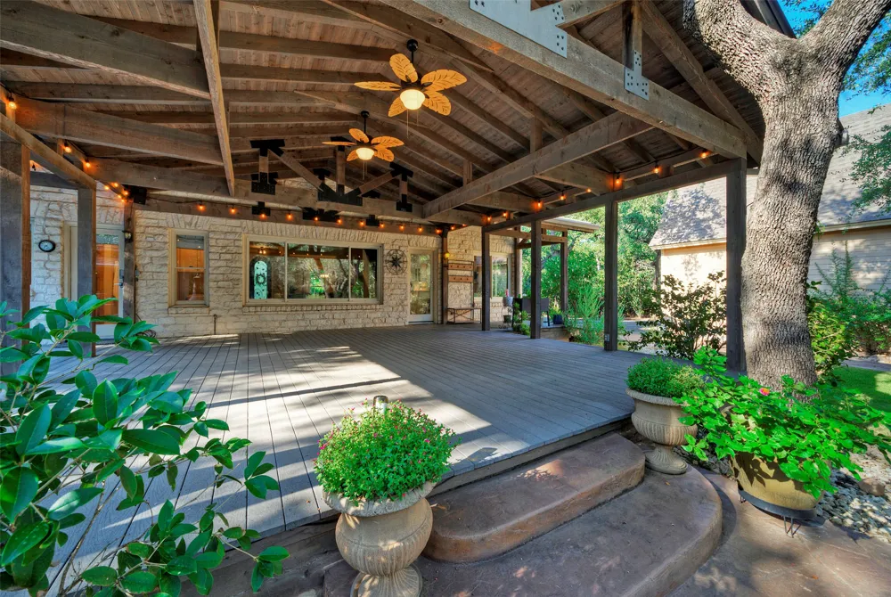 16807 Trail Of The Woods Austin, TX 78734