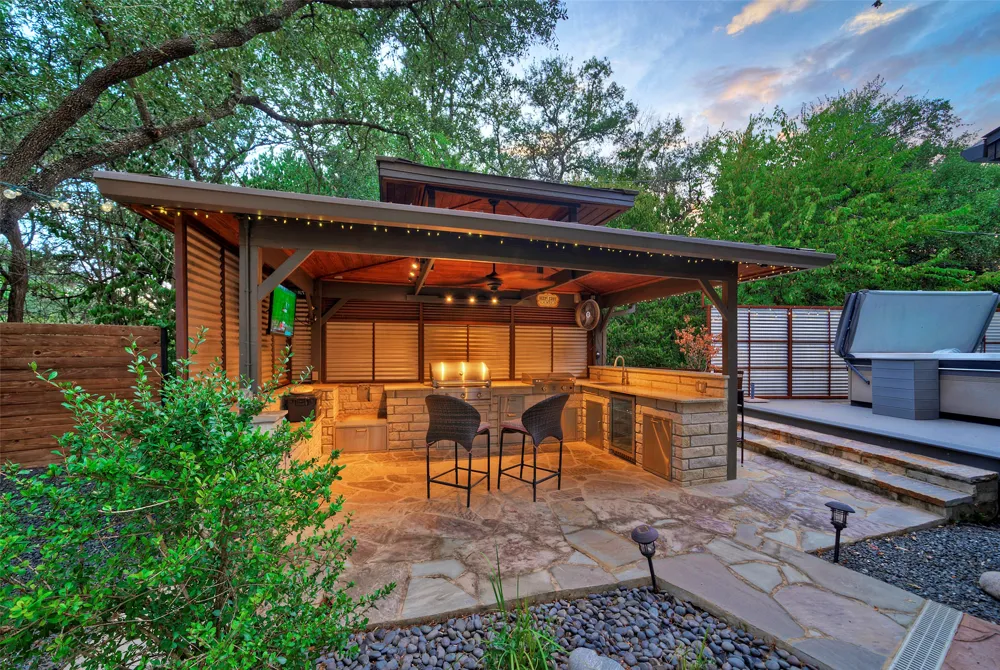 16807 Trail Of The Woods Austin, TX 78734