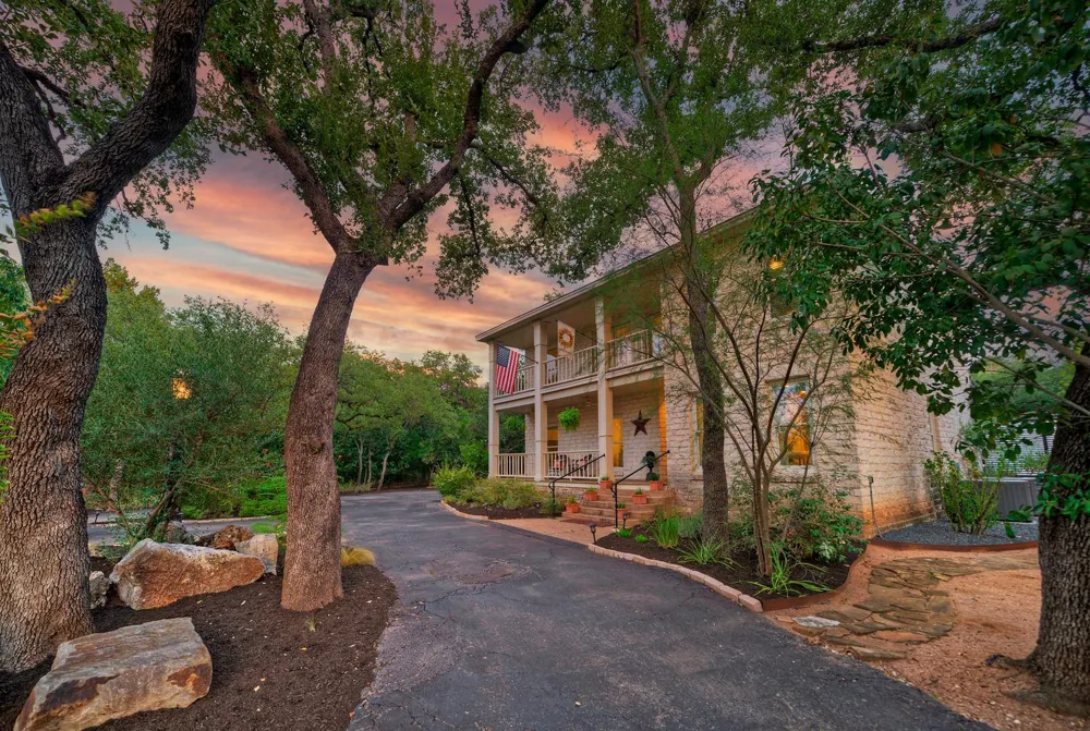 16807 Trail Of The Woods Austin, TX 78734