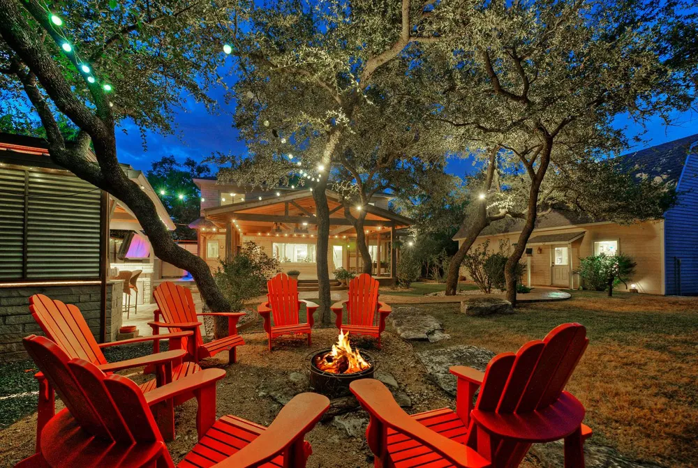 16807 Trail Of The Woods Austin, TX 78734