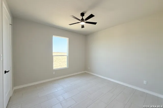124 CAMINO VERDE CT La Vernia, TX 78121
