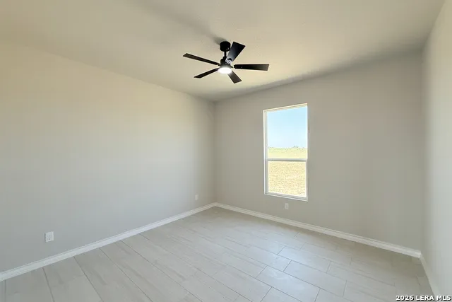 124 CAMINO VERDE CT La Vernia, TX 78121