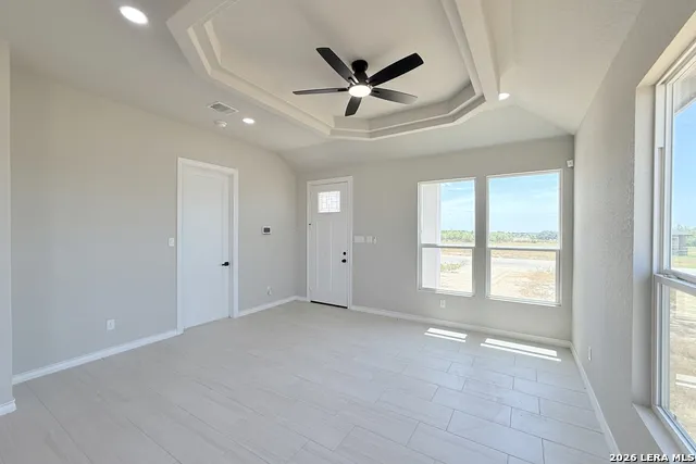 124 CAMINO VERDE CT La Vernia, TX 78121