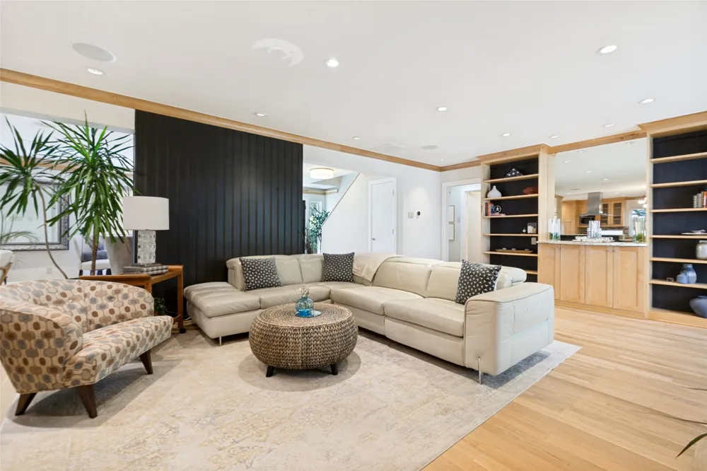 312 Canyon Valley Drive Richardson, TX 75080