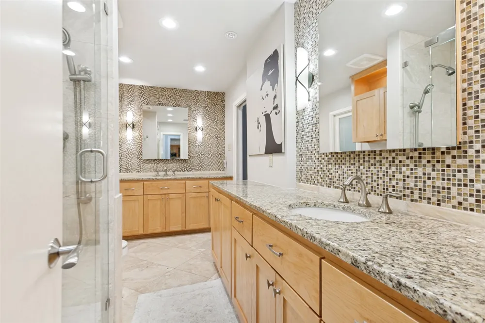 312 Canyon Valley Drive Richardson, TX 75080
