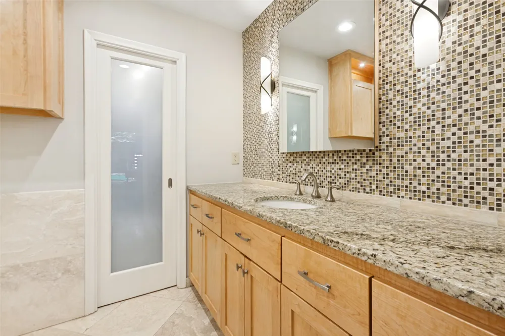 312 Canyon Valley Drive Richardson, TX 75080