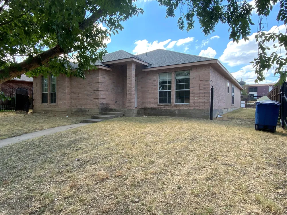 8028 Texridge Drive Dallas, TX 75232