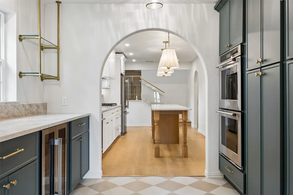 846 Creekridge Drive Dallas, TX 75218