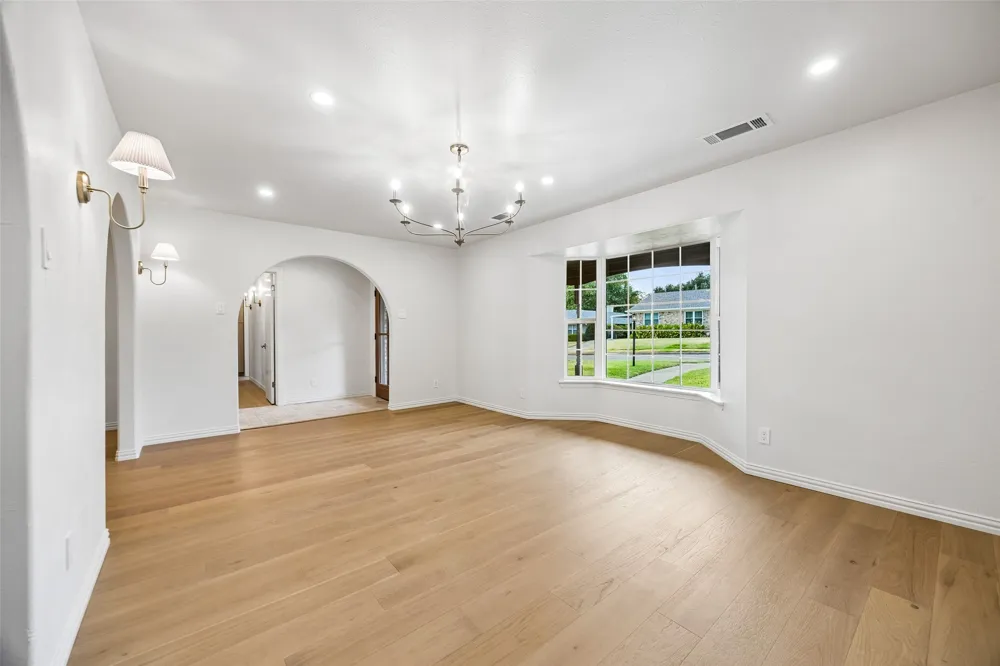 846 Creekridge Drive Dallas, TX 75218