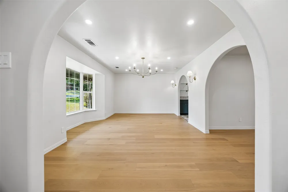 846 Creekridge Drive Dallas, TX 75218