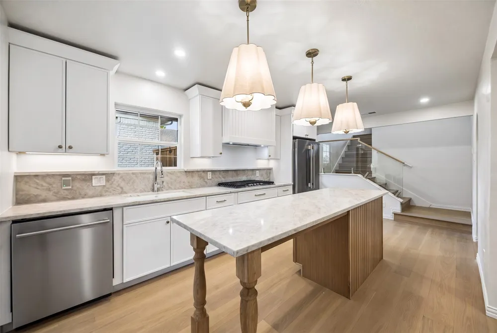 846 Creekridge Drive Dallas, TX 75218