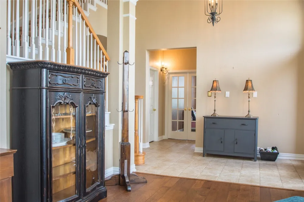 4504 Narrowbrook Drive Flower Mound, TX 75028