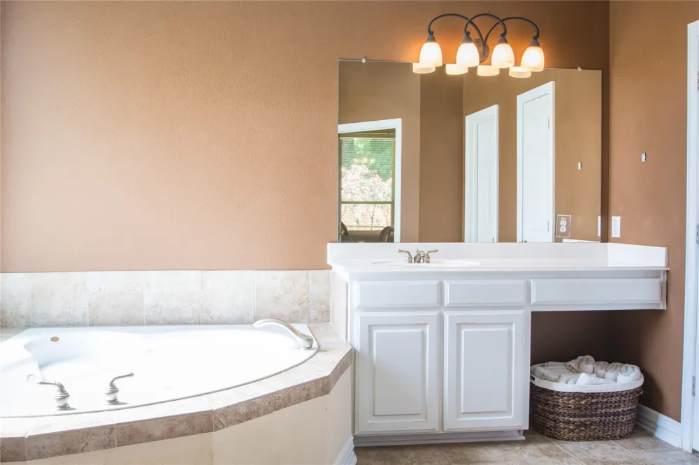 4504 Narrowbrook Drive Flower Mound, TX 75028