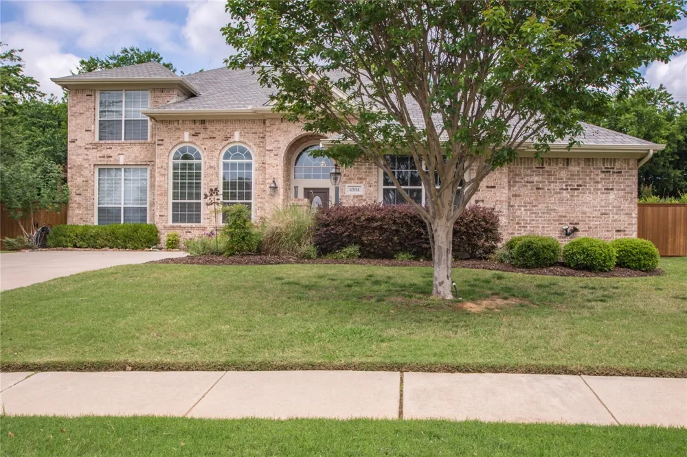 4504 Narrowbrook Drive Flower Mound, TX 75028