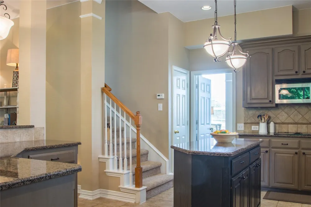 4504 Narrowbrook Drive Flower Mound, TX 75028