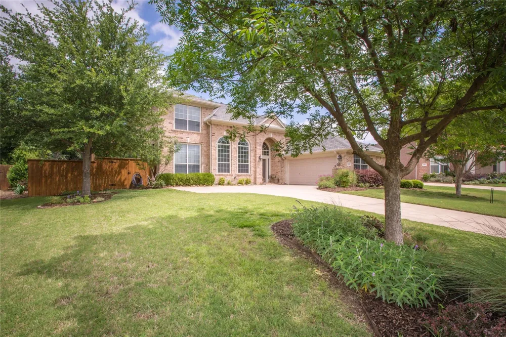 4504 Narrowbrook Drive Flower Mound, TX 75028