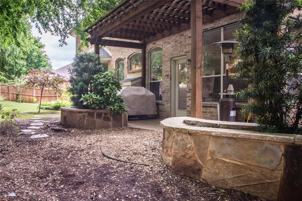 4504 Narrowbrook Drive Flower Mound, TX 75028