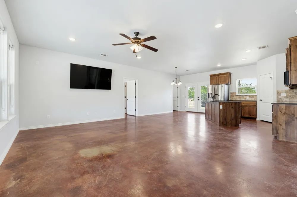 534 County Road 3081 Lampasas, TX 76550