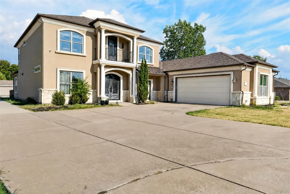 281 Rose Garden Drive McKinney, TX 75072