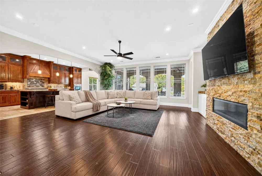 281 Rose Garden Drive McKinney, TX 75072