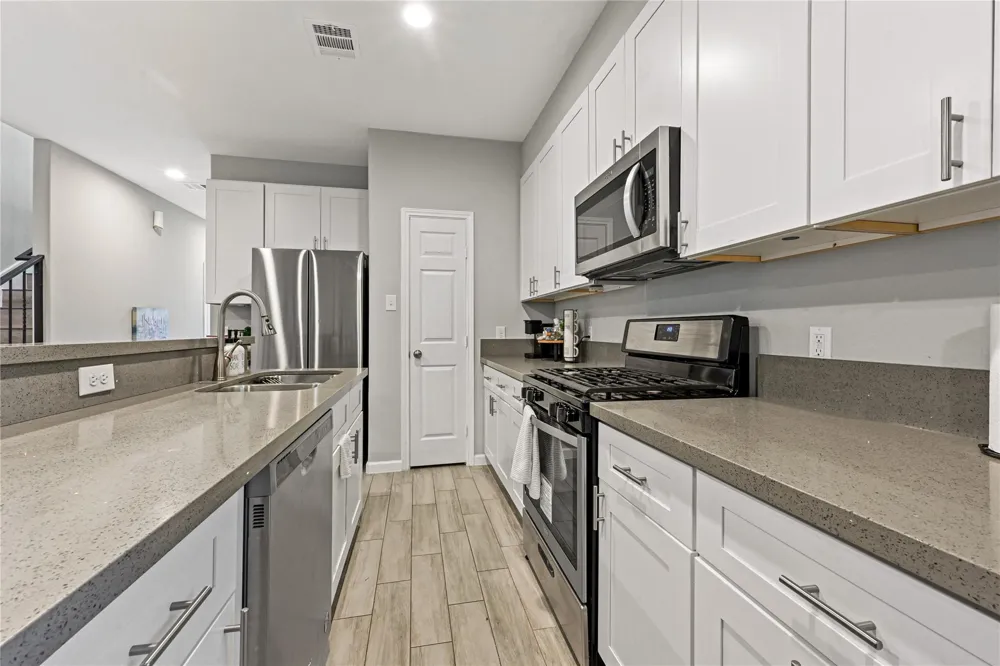 4420 Elmwood Street Houston, TX 77051