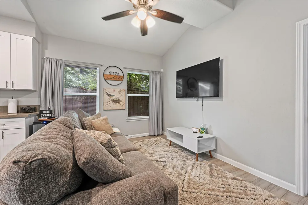 4420 Elmwood Street Houston, TX 77051