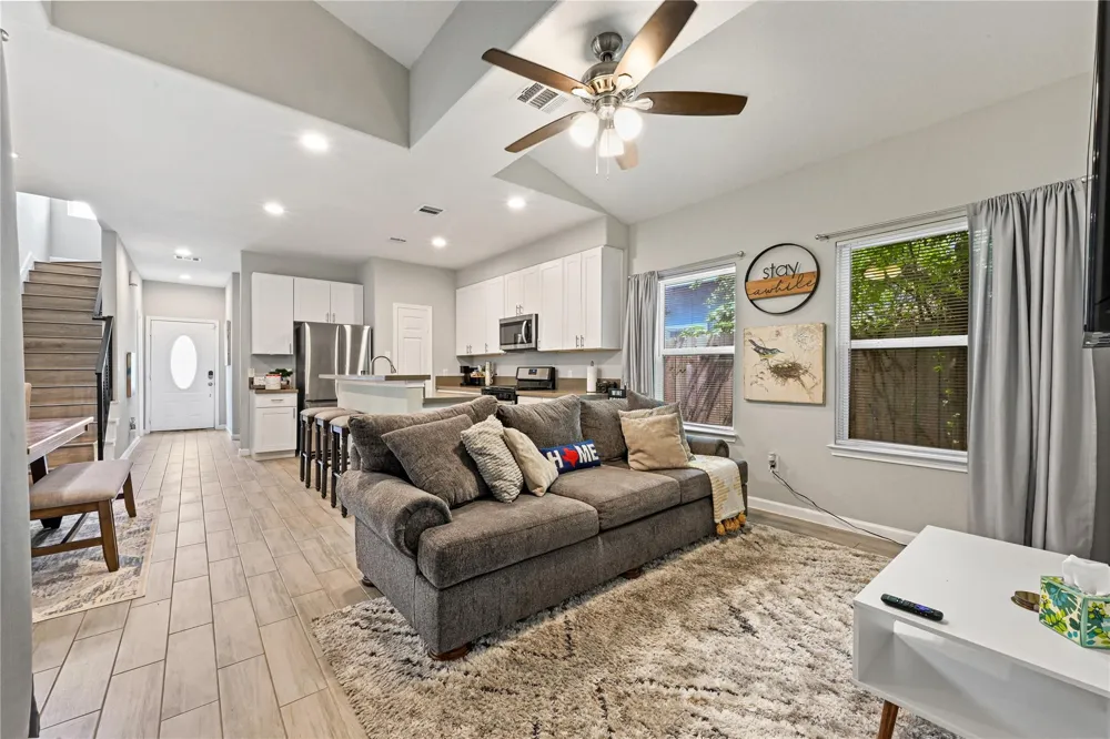 4420 Elmwood Street Houston, TX 77051