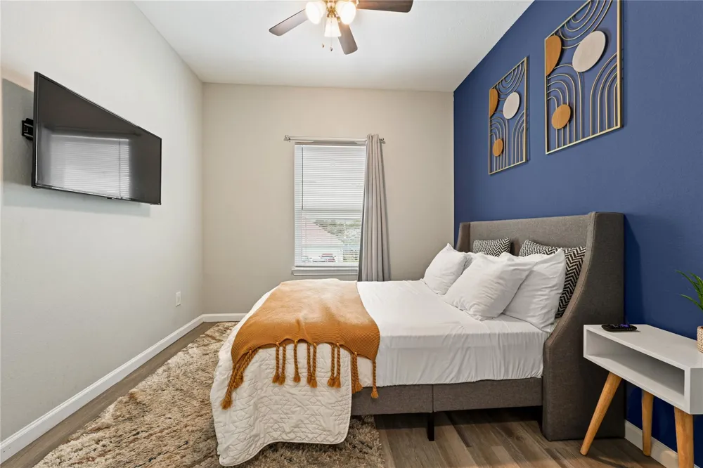 4420 Elmwood Street Houston, TX 77051