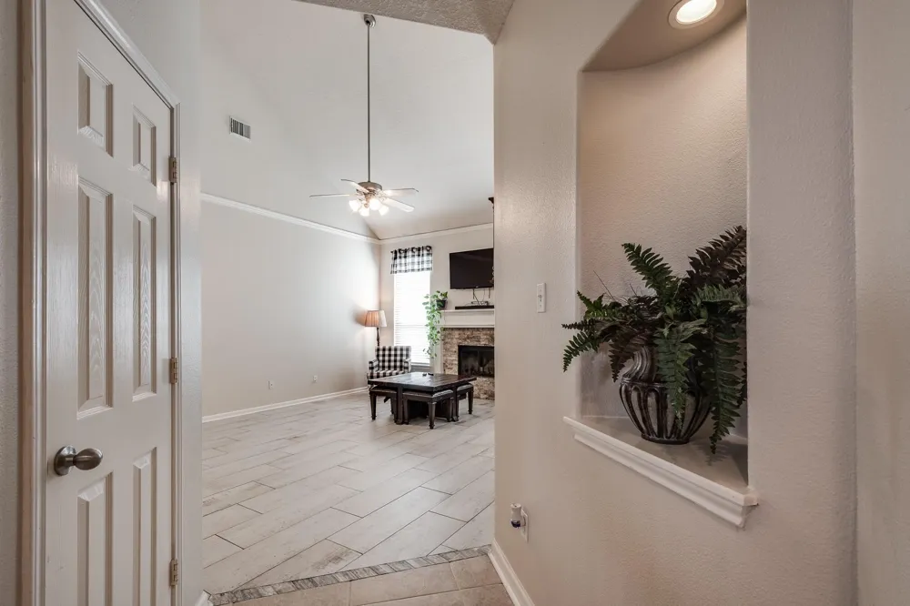 619 Harbor Mist Drive Crosby, TX 77532