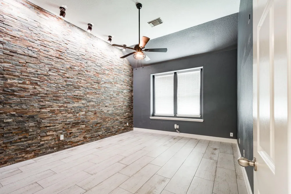 619 Harbor Mist Drive Crosby, TX 77532