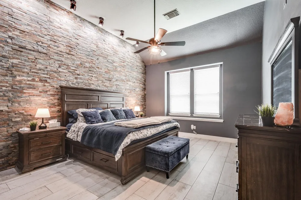 619 Harbor Mist Drive Crosby, TX 77532