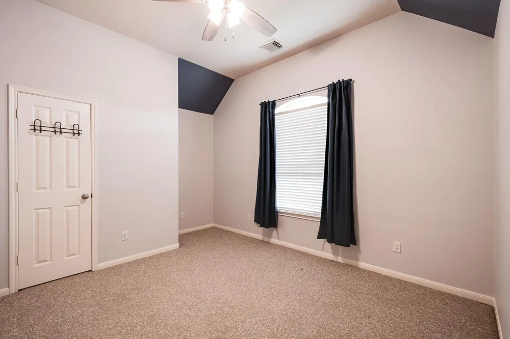 619 Harbor Mist Drive Crosby, TX 77532