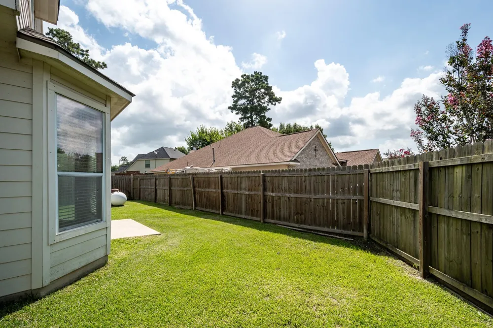 619 Harbor Mist Drive Crosby, TX 77532