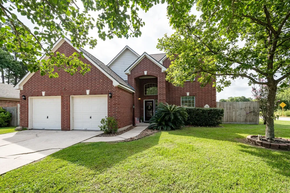 619 Harbor Mist Drive Crosby, TX 77532