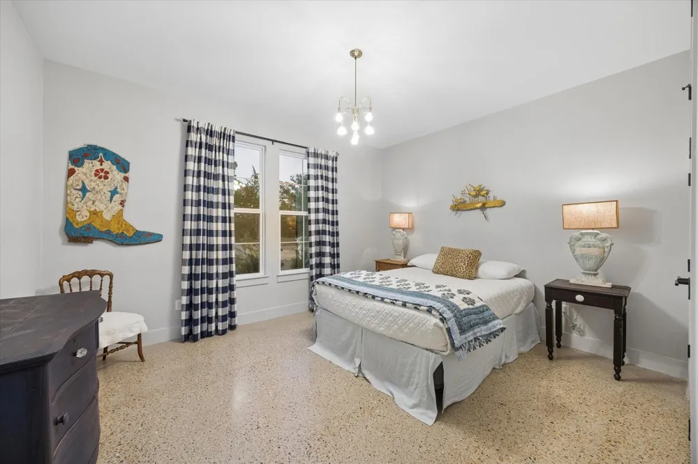 3214 Schoenst Road Carmine, TX 78932